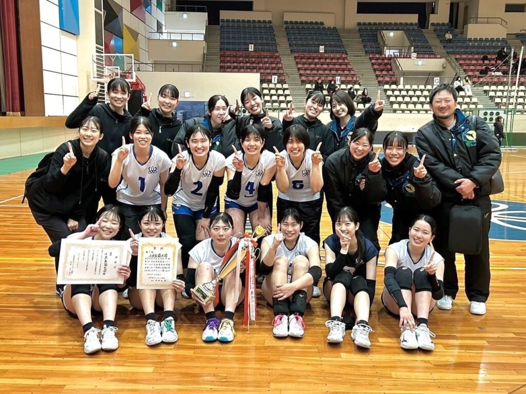 千里金蘭大学バレーボール部優勝