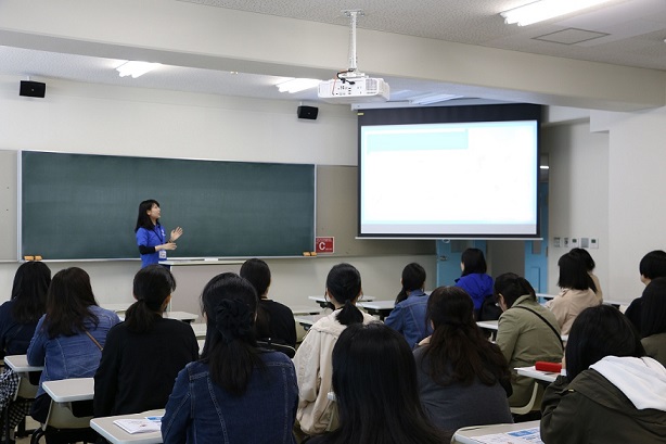 栄養学部の学部紹介